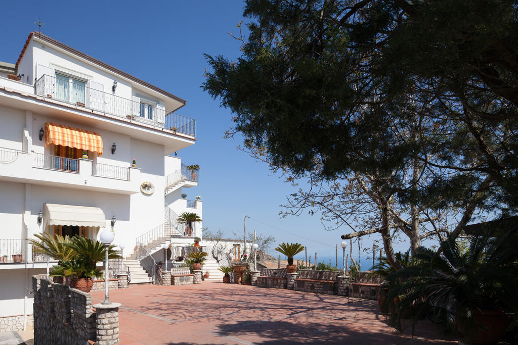 Villa Li Galli Sant'Agata sui due Golfi Exterior photo